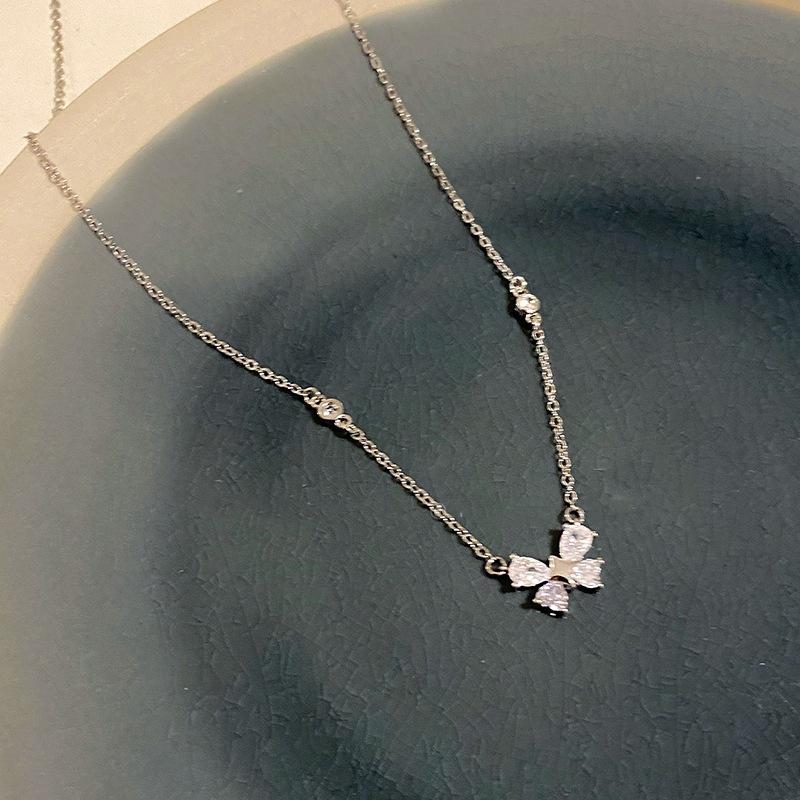 S925 sterling silver necklace female super beautiful Korean version ins style girl heart collarbone chain niche versatile light luxury design for