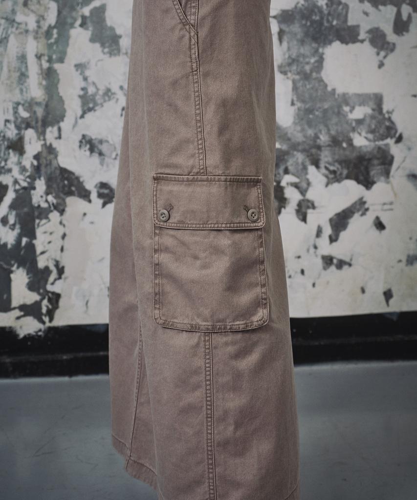 Musinsa Standard Woman Women'S Pigment Cargo Maxi Skirt [Taupe]