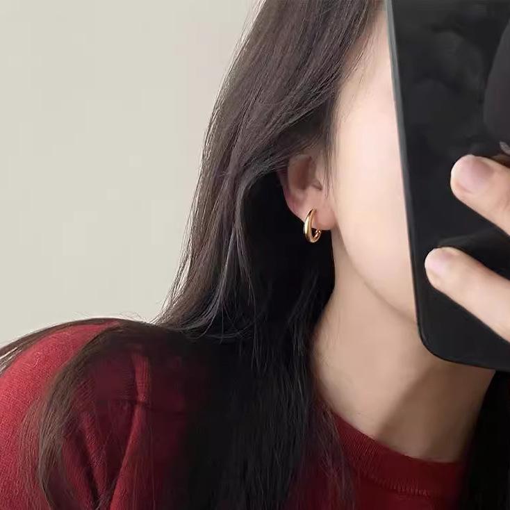 Ежедневные глянцевые серьги-кольца с прожилками, легкая роскошь, высокое чувство, темперамент, нишевые, минималистичные, личностные, серьги-кольца, женские