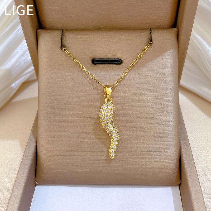 Titanium Steel, Special-Shaped Personalized Pepper Light Luxury Temperament Gorgeous Full Diamond Necklace Women'S Versatile Collarbone Chain