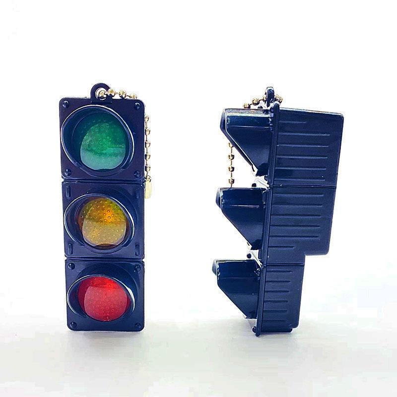 Светящийся красный и зеленый свет брелок для ключей с изображением людей, рюкзак, подвеска, мини, милый пешеходный фонарь, светодиодный светящийся брелок