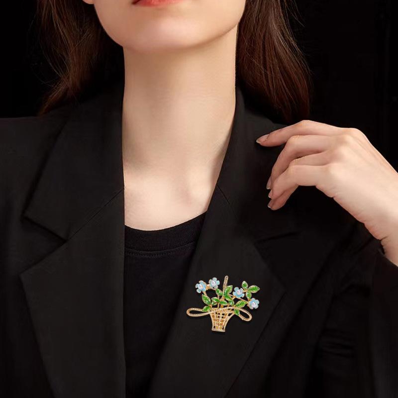 Fashion Brooch Pins For Women Ladies