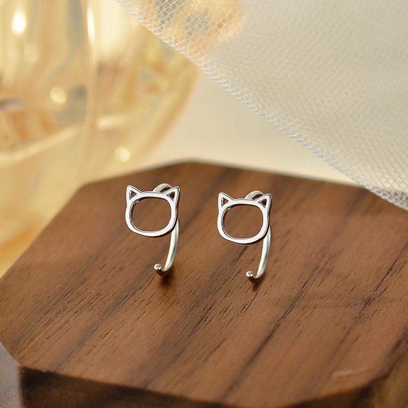 Cat Ear Hooks Are Cute Simple and Versatile Small Ear Hooks Light Luxury High-end Niche Design