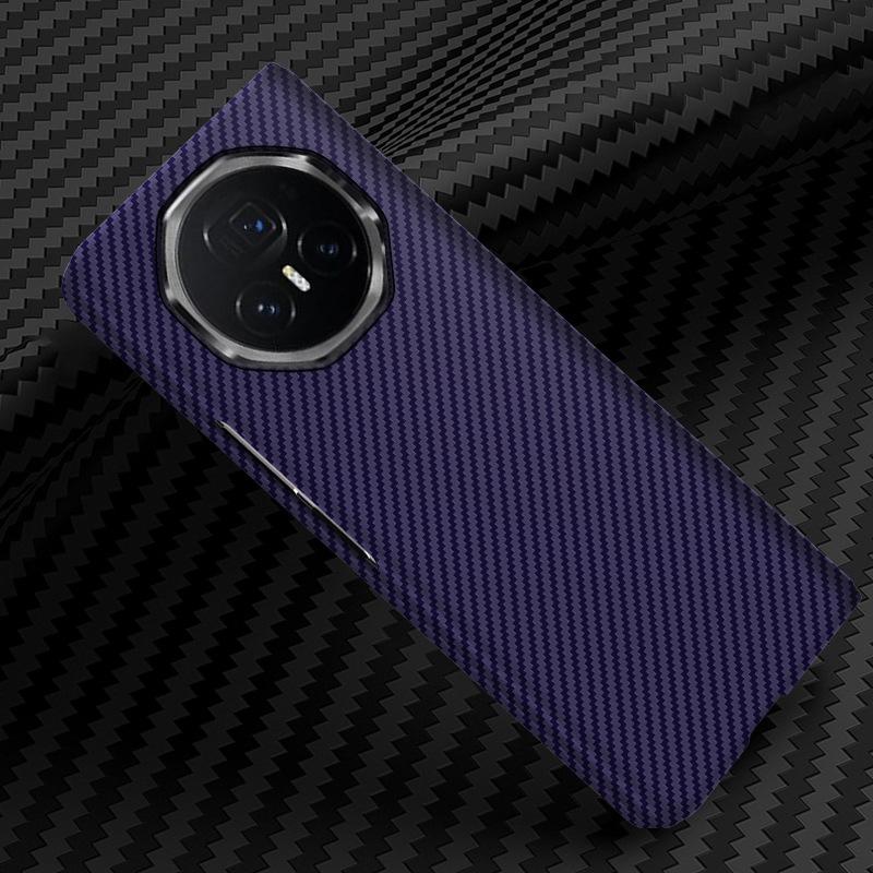 Ультратонкий чехол с рисунком из углеродного волокна Hard Shell для Honor Magic V3: Прочная и стильная защита от падений
