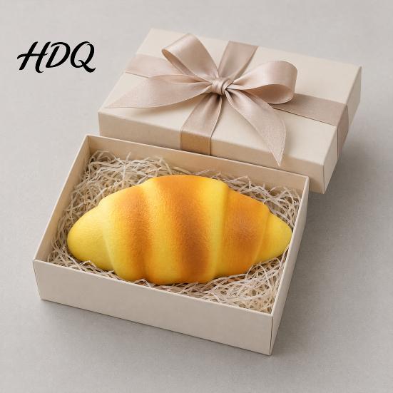 Детский мячик-антистресс Croissant Squeeze Toy, Имитация хлеба, Сенсорная игрушка-фиджет из ТПР, Игрушка для расслабления работника дома и в офисе, Настольная игрушка