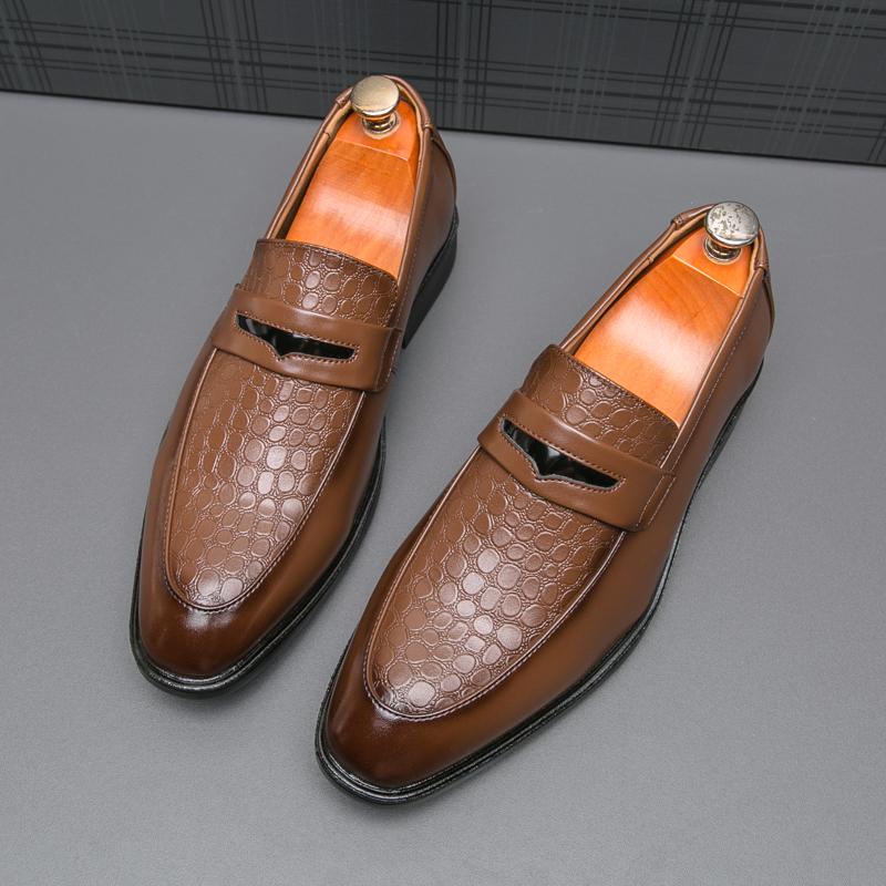 Fashion Fashionable New Men's Comfortable Pointed Casual Leather Shoe British Style Men Crocodile Leather Through Business Leather Shoes