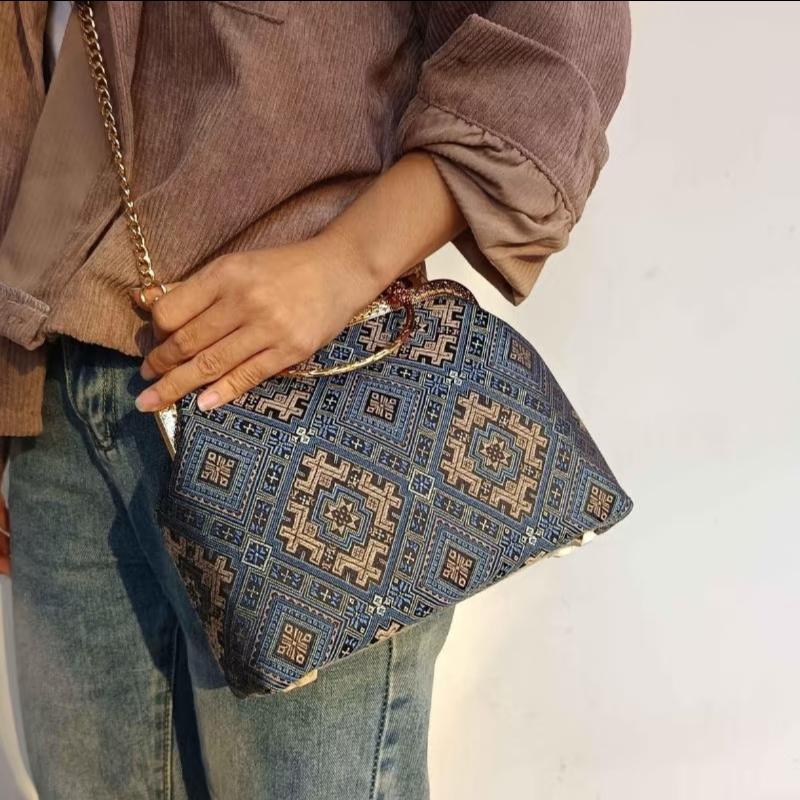 Vintage Elegant Handbag for Women, Small Frame Purse for Daily and Event Wear