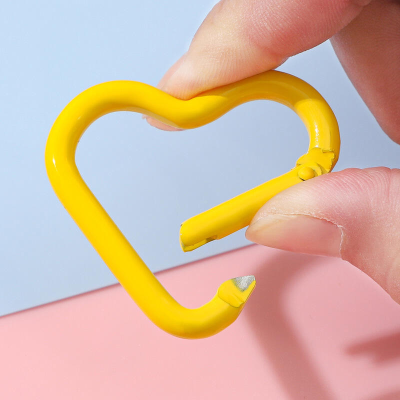 Ключница-карабин в форме сердца Алюминиевый скалолазный крючок