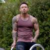 Muscleguys Однотонные летние майки для бега, быстросохнущие, вязаные, майки для зала, фитнеса, без рукавов, в полоску, приталенные, мужская одежда для бодибилдинга