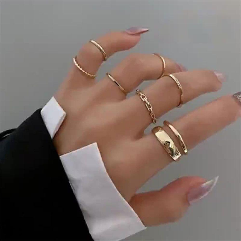 7pcs/Set Punk Retro Hollow Round Women Rings Set Finger Ring Opening Alloy
