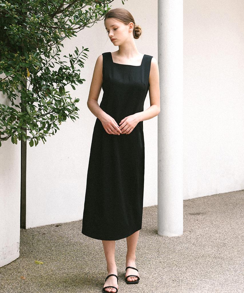 Belrma Square-Neck Sleeveless Dress