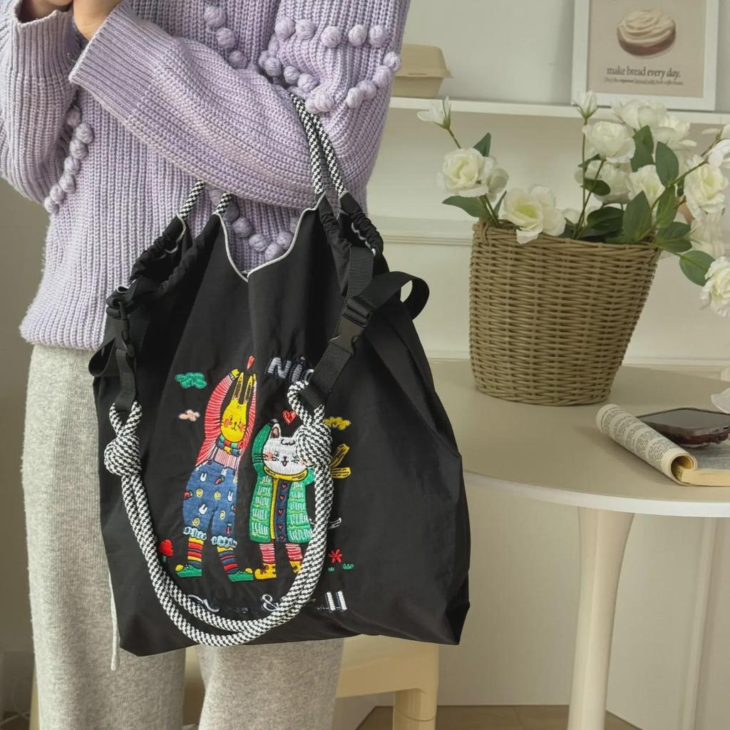 Сумка для покупок в японском стиле с милой мультяшной вышивкой 2024 года — модная, универсальная, вместительная, экологичная сумка через плечо