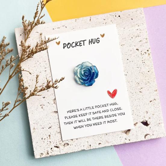 Pocket Hug Card with Gradient Rose for Women Men Mini Pocket Hug Tokens with Greeting Card Inspirational Gifts for Long Distance Relationship