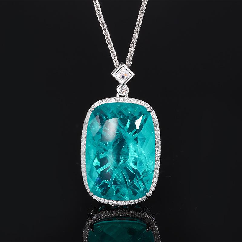 Ювелирные изделия Медное основание с золотым покрытием Имитация сухой розы Квадратная подвеска Ожерелье 20 * 28