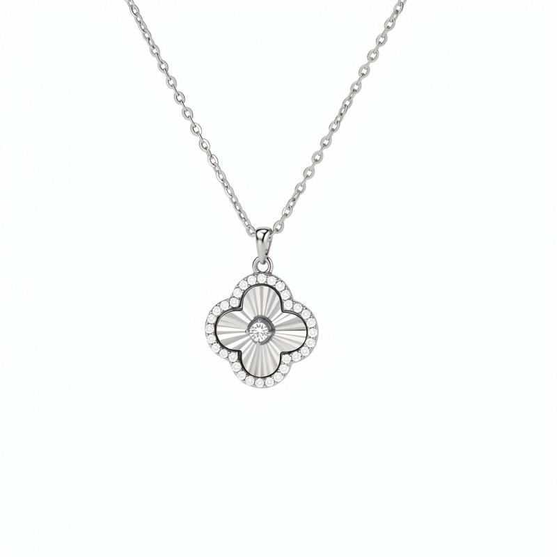 Womens Fashion Clover Necklace Moissanite Inlaid Clavicle Chain Daily Wear