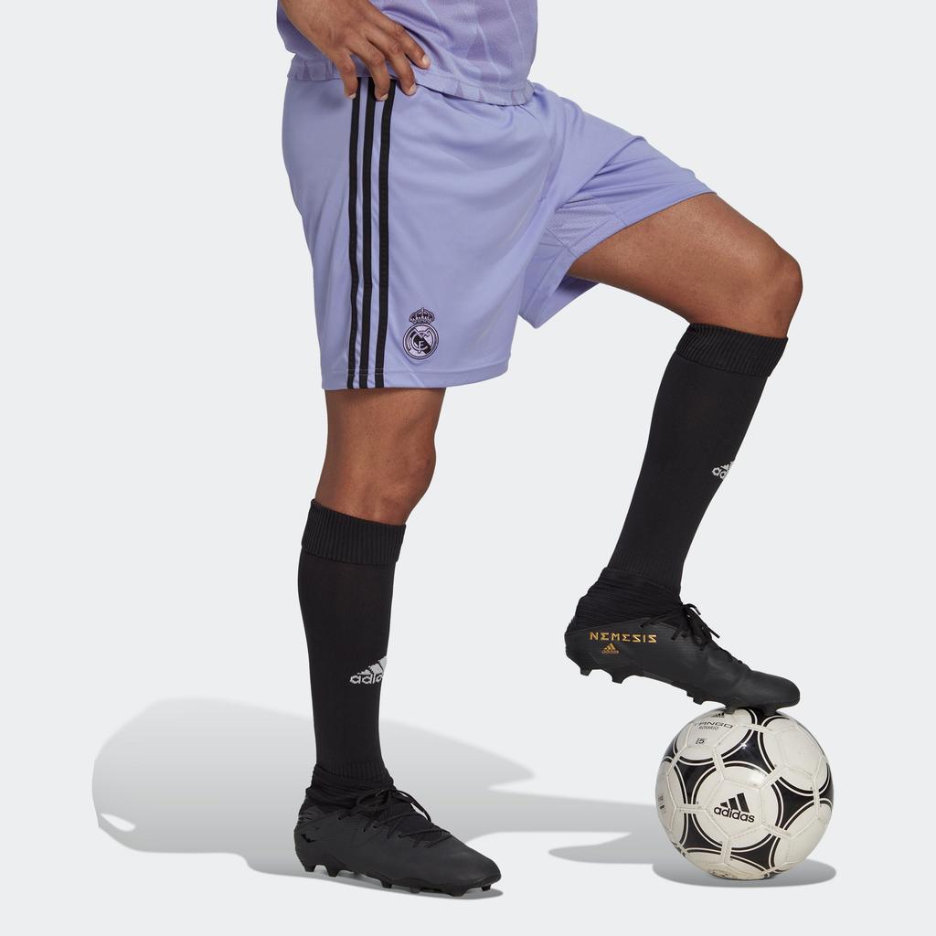 Adidas Real Madrid Mens Football Series Striped Comfortable Quick-Dry Breathable Shorts Men Shorts Light-Purple H18494