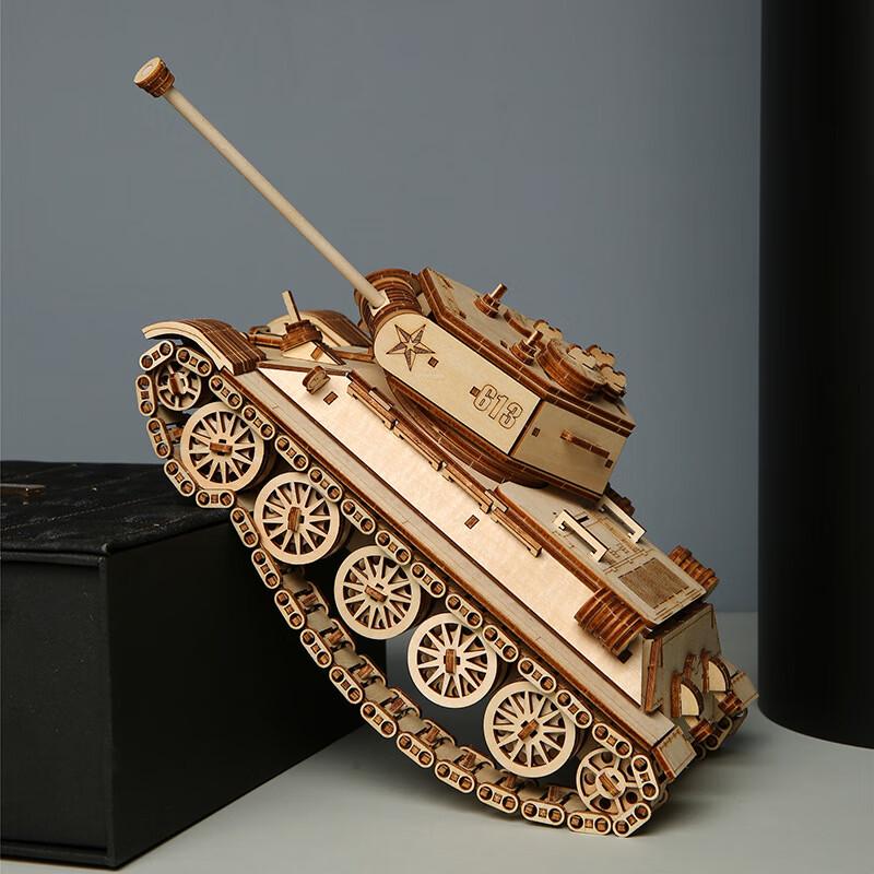 Chengchen DIY 3D Wooden Tank Puzzle