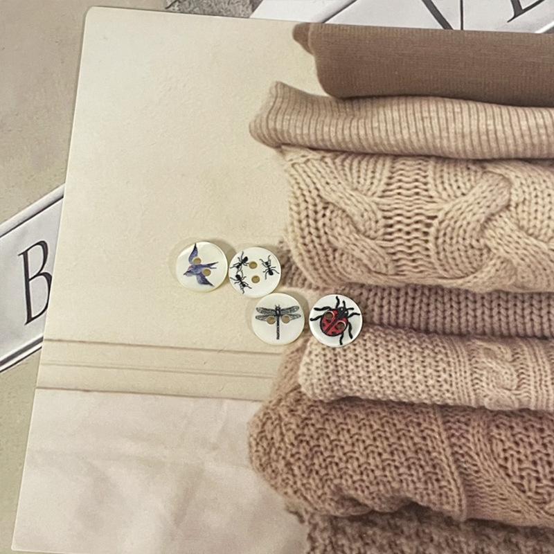 10 шт./лот креативные пуговицы в виде ласточек с рисунком насекомых 11,5 мм белые ракушки пуговицы с 2 отверстиями блузка рубашка швейные принадлежности