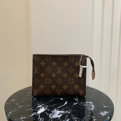 [Б/У] Poche Toilette 19 Классическая Monogram Универсальная Портативная Канвасная Сумка-Косметичка Клатч - Очень Хорошее Состояние #10T5LBH