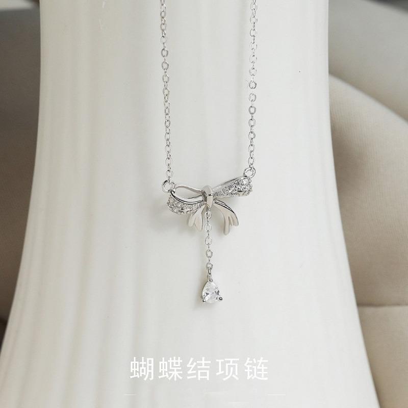 Bow tassel pendant necklace women's new accessories light luxury niche high-end birthday gift collarbone chain