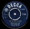 7inch Record BRIAN POOLE & THE TREMELOES - Twelve Steps To Love F11951 Decca 1964 UK Rock Used