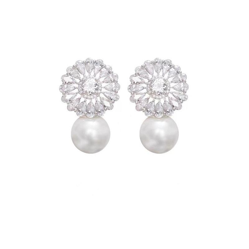 Элегантные клипсы для ушей с цирконом в виде цветка и жемчугом для женщин - Ретро серьги без прокола, Дизайн в виде преувеличенной спирали в стиле легкой роскоши