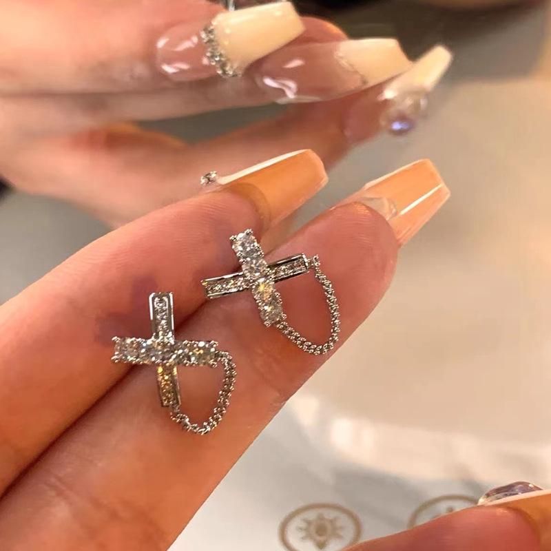 2024 Exquisite Sparkly Silver Needle Bow Earrings: Trendy, High-End, and Influencer-Style for Women