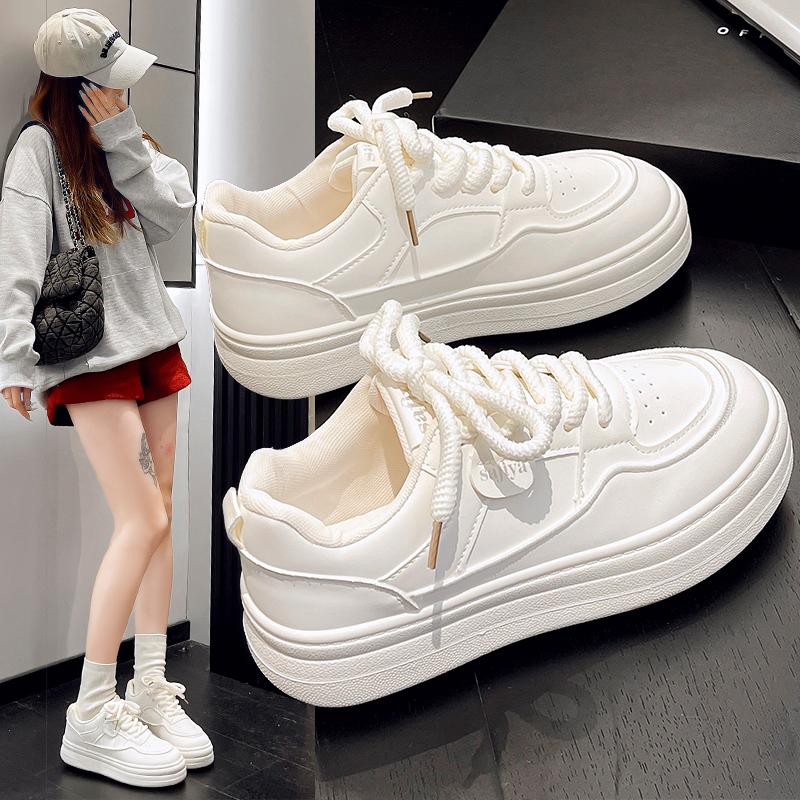 Fashion 2024 New Spring/Summer/Autumn Little White Shoes New Women's Thick Sole Inner Elevated Sports Board Shoes Trendy Casual Shoes