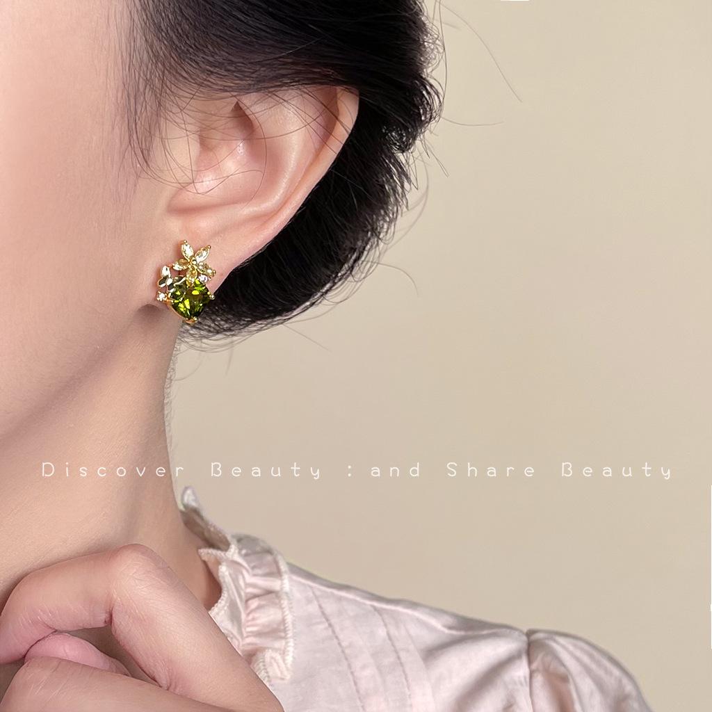 Винтажные серьги-пусеты в виде цветка из циркона оливкового цвета - Ретро придворный стиль с элегантностью тяжелой промышленности для женщин