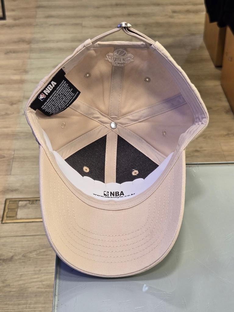 NBA Unisex NYK One-Point Volume Embroidery Hard Ball Cap N245AP464P (83)