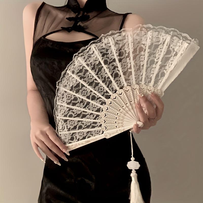 Винтажный китайский кружевной веер - Цветочный узор, черная и золотая кисточка, ручной веер для охлаждения, реквизит для фото, летний модный аксессуар