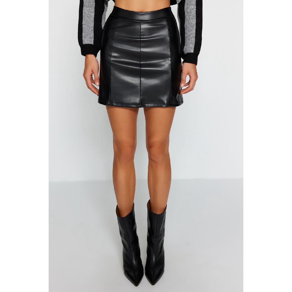 Коричневая мини-вязаная юбка из искусственной кожи с высокой талией Twoaw24et00154