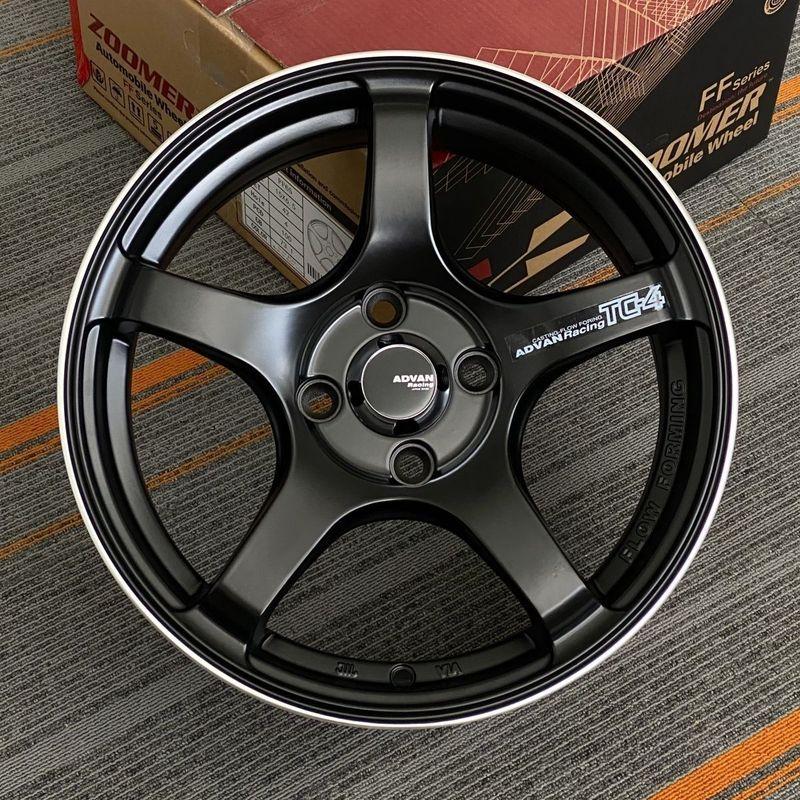 Высокопроизводительные гоночные диски 5x114.3 5x120 5x112 Плавная форма 17-22 дюйма Алюминиевый сплав 5 отверстий для спортивных автомобилей