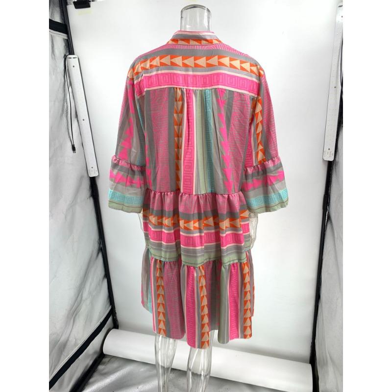 Новое платье с V-образным вырезом и рукавом три четверти