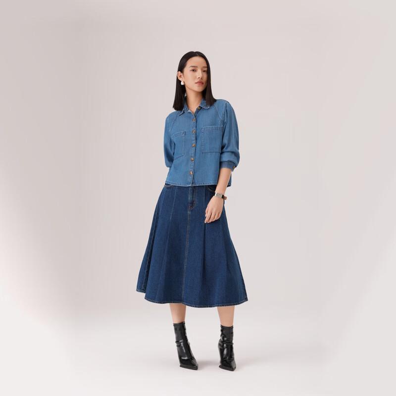 Levi's Women's A-Line Pleated Denim Skirt