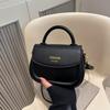 New High End Stylish Handbag Niche Design Simple Shoulder Bag Fashionable Trendy Small Square Bag
