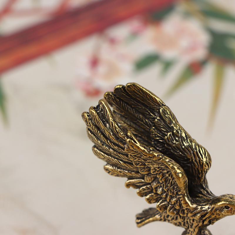 1Pc Antique Copper Eagle Statue Small Ornaments Vintage Brass Animal Figurines Crafts Desk Home Decorations Accessories Gifts