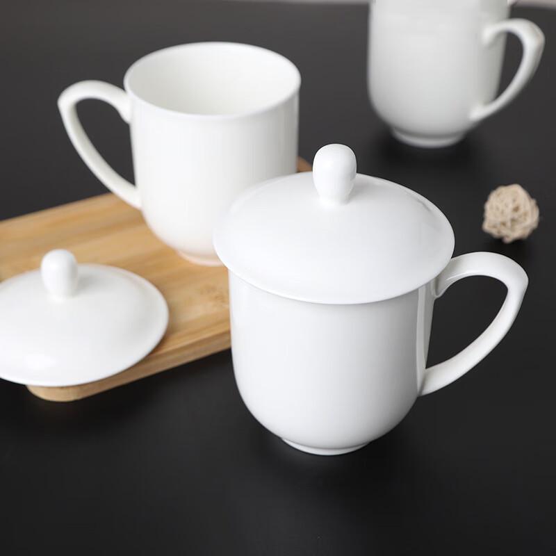 YUZUN 370 мл Белые фарфоровые чашки с крышкой (4-Pack)