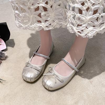 Мода 2025 Весна Новые Женские Балетки с Бантом Круглый Носок Мелкие Женские Повседневные Балетки Мягкая Кожа Элегантные Туфли для Платья