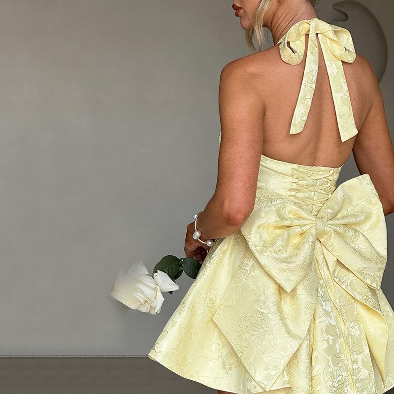 Spring Women's Fashion Is Sexy Slim Jacquard Halter Bow Dress