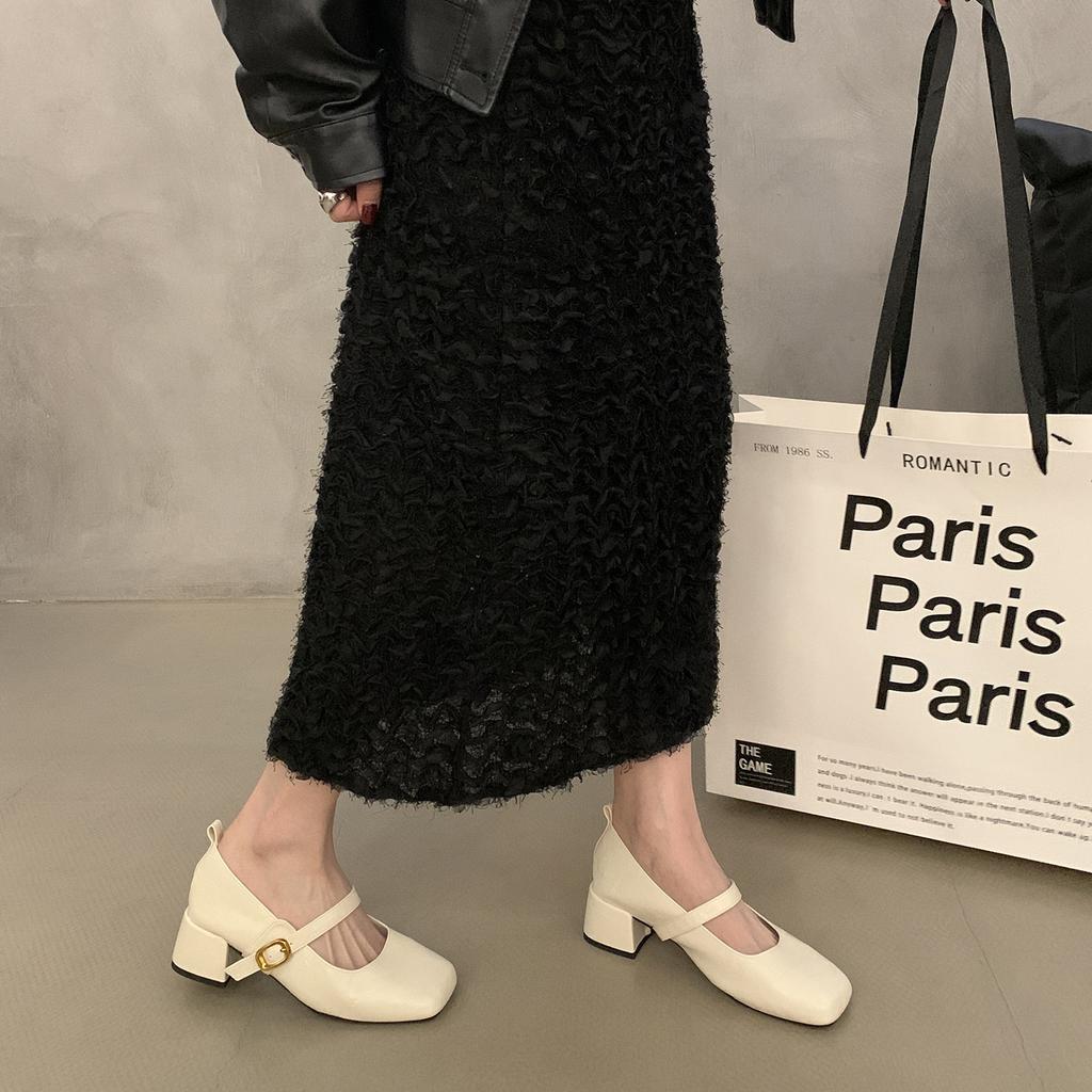 French Retro Square Head Shallow Mouth Single Shoes Women's Shoes 2024 New Spring and Autumn with Skirt Mary Jane Small Leather Shoes