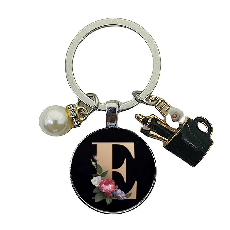 A-Z Letters Elegant Imitation Pearl Key Chain Charm Enamel 26 Letters Key Ring