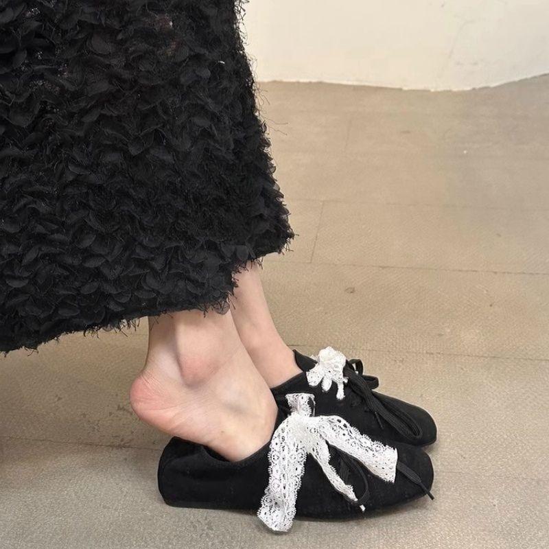 Модные плоские туфли с бусинами, повседневные кроссовки, женская обувь, спортивные лоферы, лето 2025, новый тренд, кроссовки на шнуровке, дизайнерский комфорт, zapatos mujer