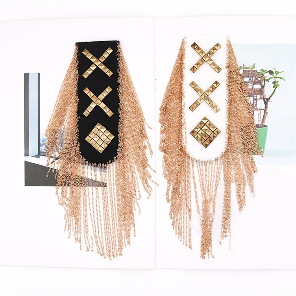 Панк Эполеты на плечи с заклепками и шипами, Золотые цепочки с кисточками, Брошь-булавка, Эполеты, Плечевые знаки для блейзеров и пиджаков