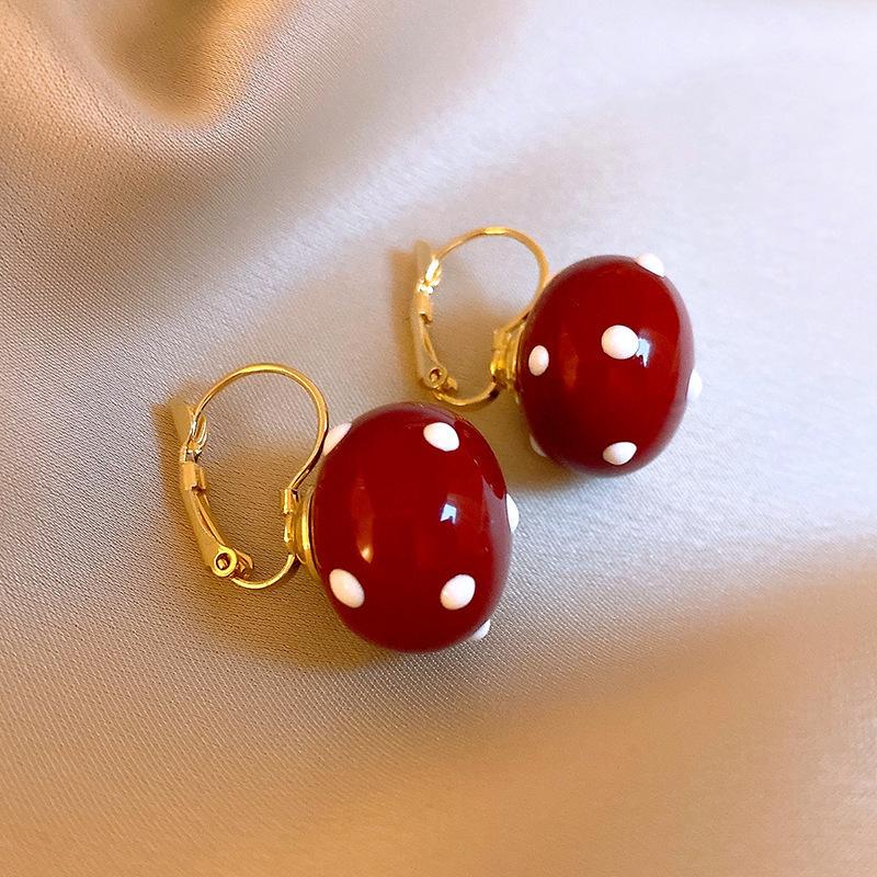 Серебряная игла Анкара красные серьги-гвоздики с сердцем, модный темперамент, новые серьги, легкая роскошь, высокий стиль, осень и зима