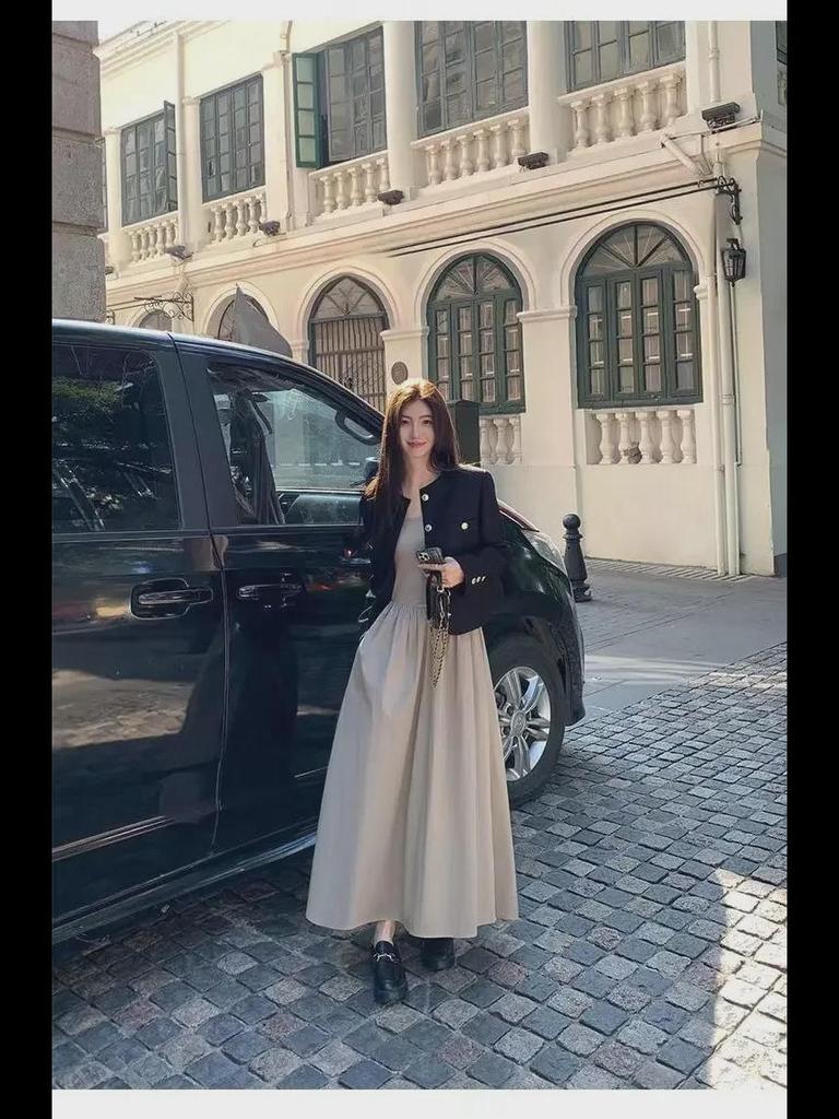 2024 Женское платье А-силуэта с французским квадратным вырезом и длинными рукавами - Весна/Осень, макси, утягивающее талию