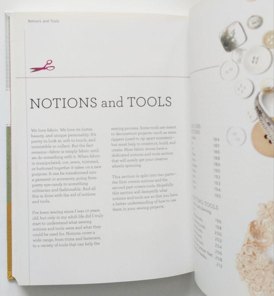 [USED] Foreign Books FABRICS A to Z Dana Willard