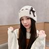 Зима 2025 Бант Белая Вязаная Шерстяная Шапка Женская Плюшевая Теплая Большой Окружности Головы Шапка Баотоу Шапка с Защитой Ушей