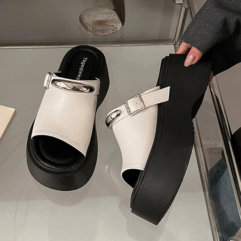 Модные женские туфли на платформе, шлепанцы, летняя обувь, повседневные сандалии с открытым носком, новая модная обувь с ремешком на пятке 2025, женский тренд Zapatos De Mujer