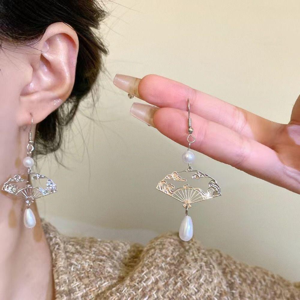 Серьги в форме веера в стиле ретро, креативные длинные серьги-кисточки, серьги-подвески с жемчугом для женщин